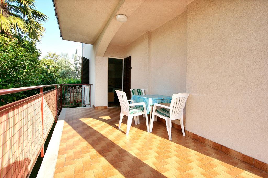 Apartment Ines Пореч Экстерьер фото